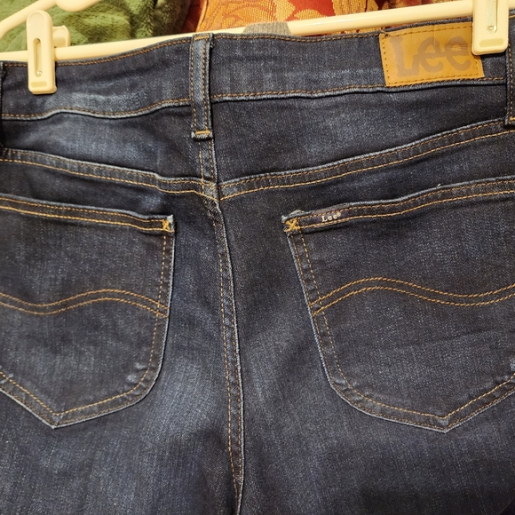 Womens Lee jeans, size 14 M, Dark Navy Blue - Picture 4 of 4